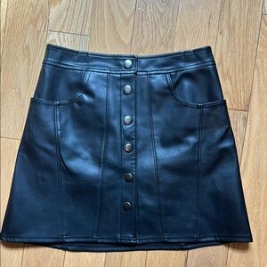 Express Black A-Line Mini Skirt for Night Out